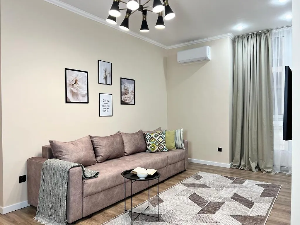 2Х Комнатная Квартира Бизнес Класса Almaty Apartment